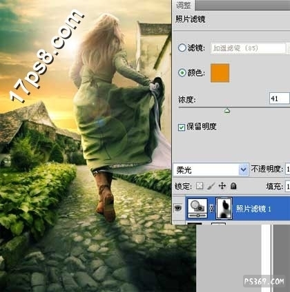 PS合成在夕阳小道上奔跑的女子