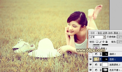 Photoshop给草地美女图片增加柔和的粉黄色